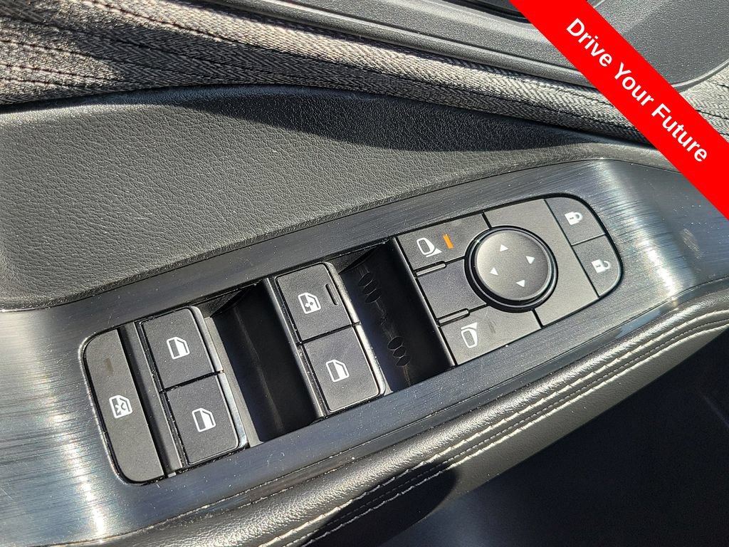 Used 2021 Nissan Rogue S FWD image 16