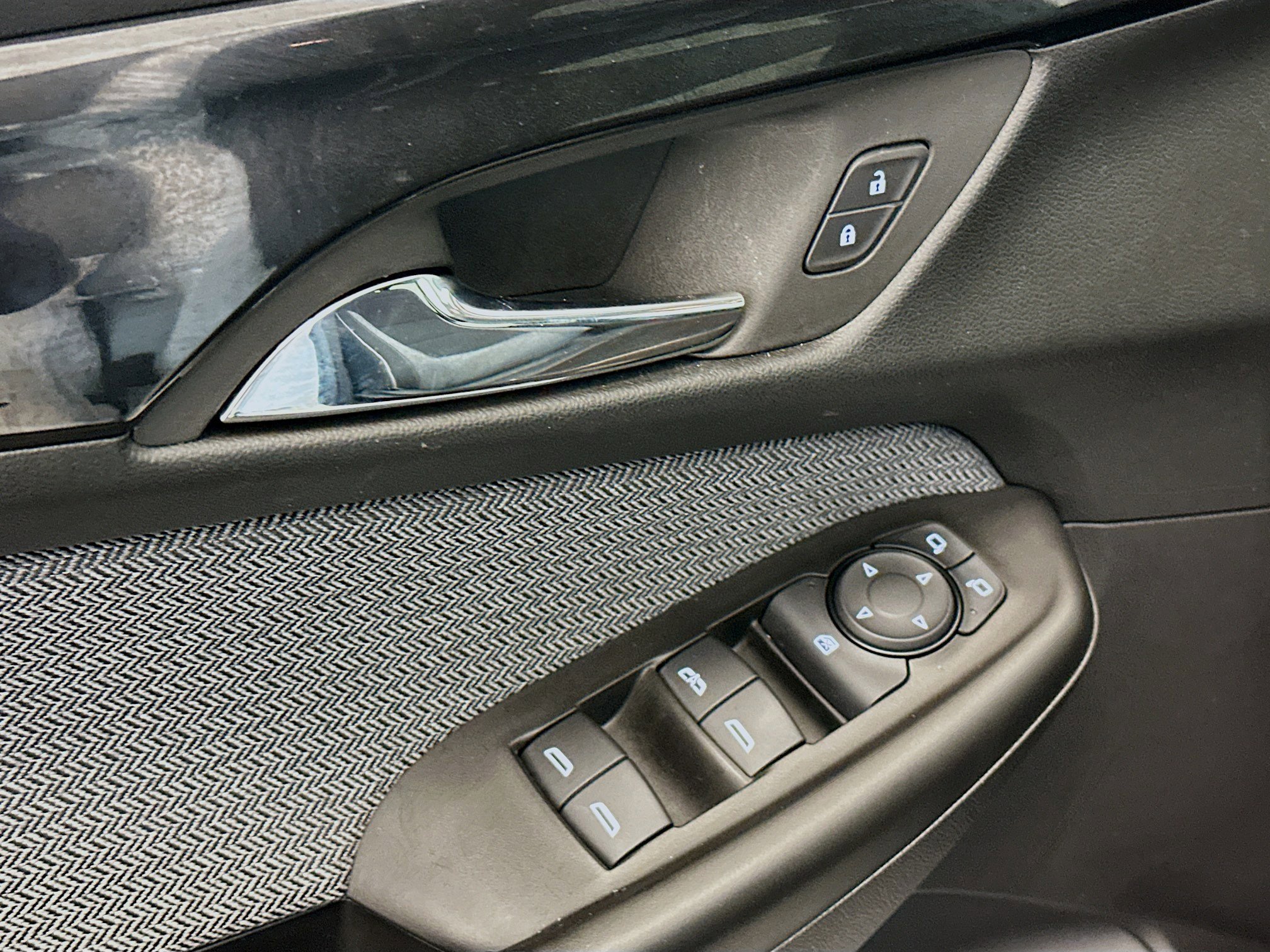 Used 2025 Chevrolet TrailBlazer LT image 15