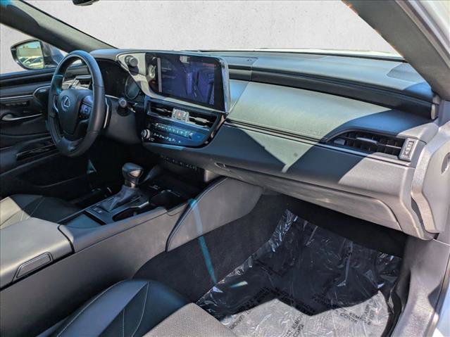 Used 2024 Lexus ES 300h w/ Accessory Package (Z2) FWD image 22