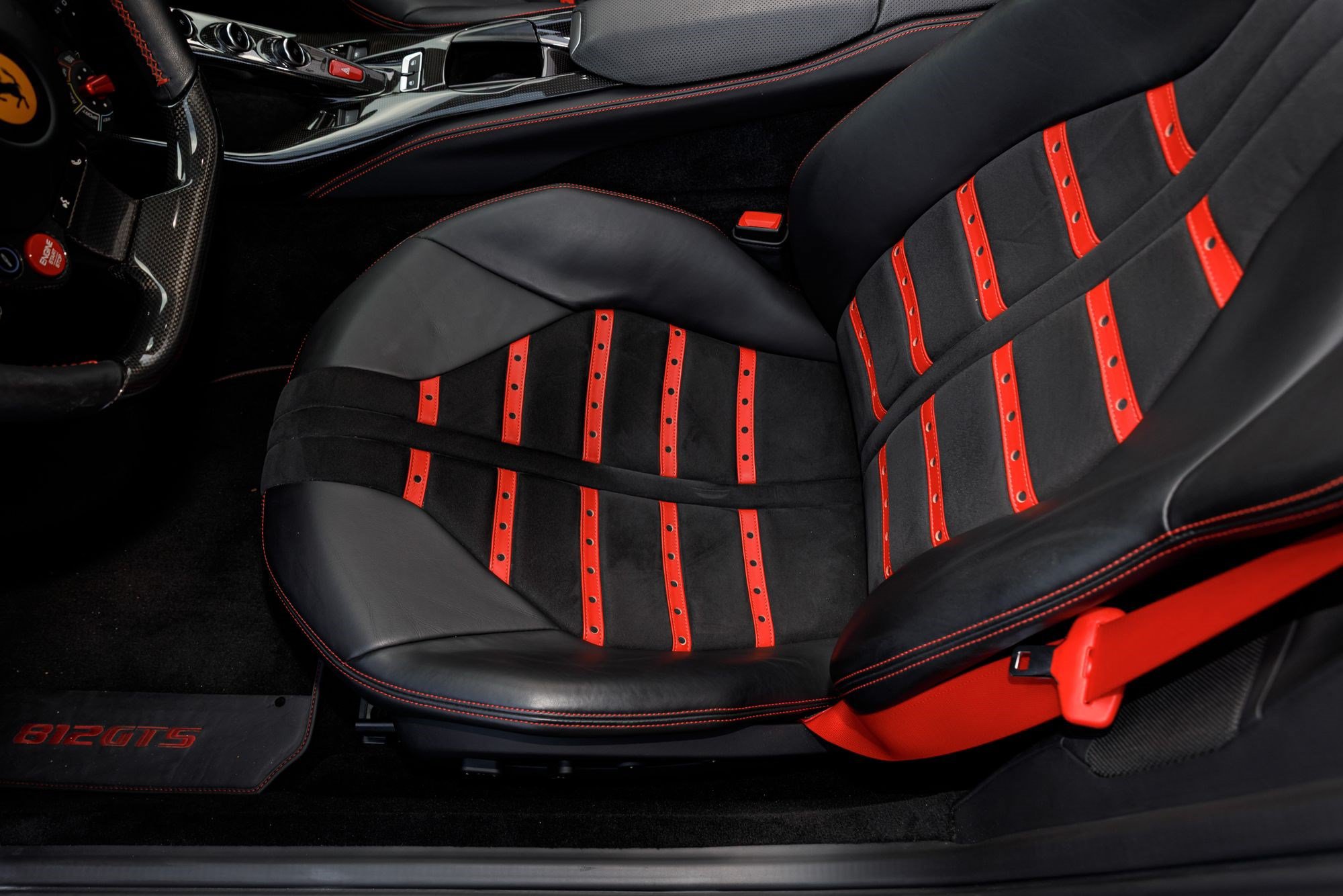 Used 2021 Ferrari 812 GTS RWD image 31