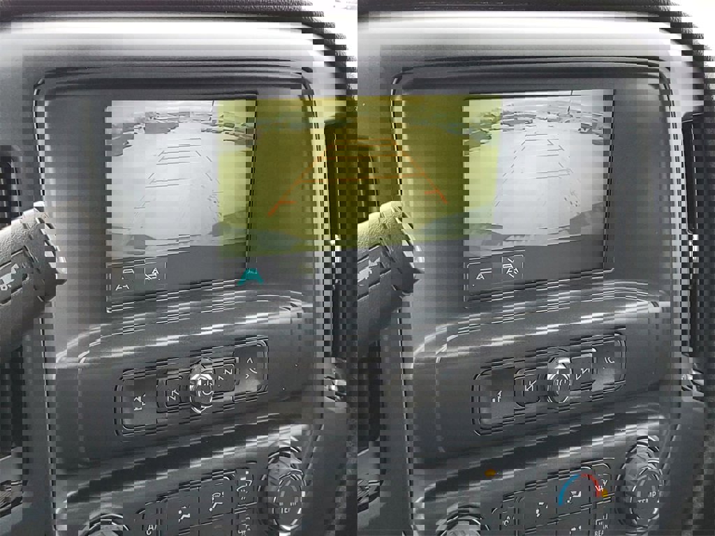 Used 2018 Chevrolet Silverado 1500 Custom w/ Custom Value Package image 14