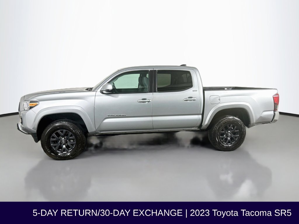 Used 2023 Toyota Tacoma SR5 AWD/4WD image 5
