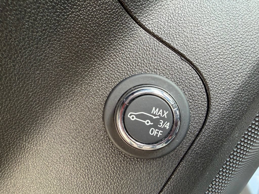 Certified 2023 GMC Acadia SLT w/ Elevation Edition FWD image 20