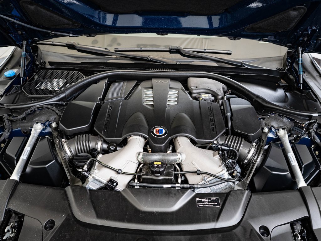Used 2022 BMW ALPINA B7 xDrive image 45