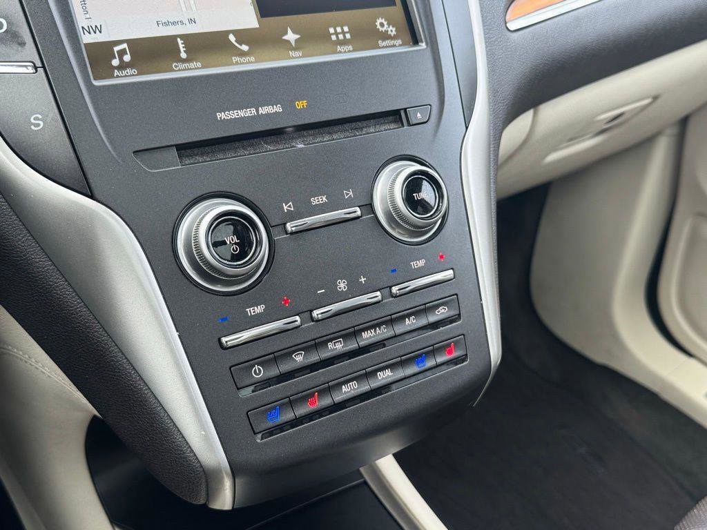 Used 2016 Lincoln MKC Reserve w/ Lincoln MKC Climate Package image 24