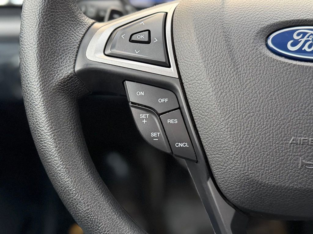 Used 2020 Ford Fusion SE image 10