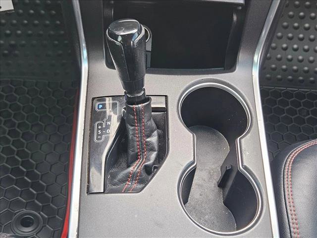 Used 2017 Toyota Camry SE image 12