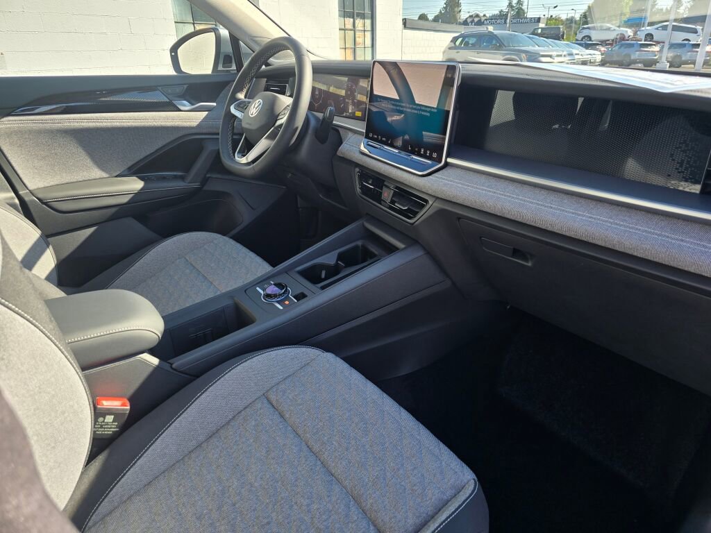 New 2025 Volkswagen Tiguan S image 31