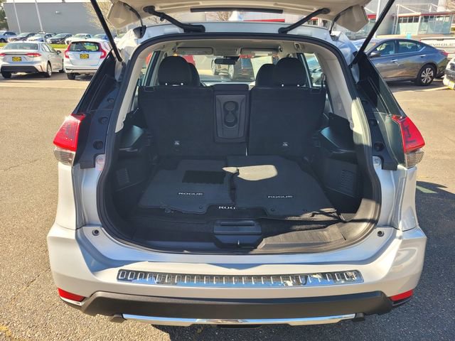 Used 2020 Nissan Rogue S image 11