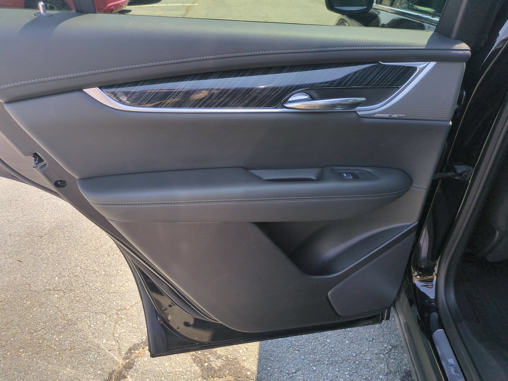Certified 2024 Cadillac XT6 Premium Luxury AWD/4WD image 29