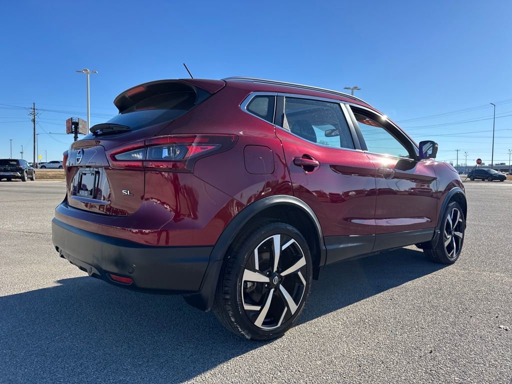 Used 2022 Nissan Rogue Sport SL w/ Premium Package image 8