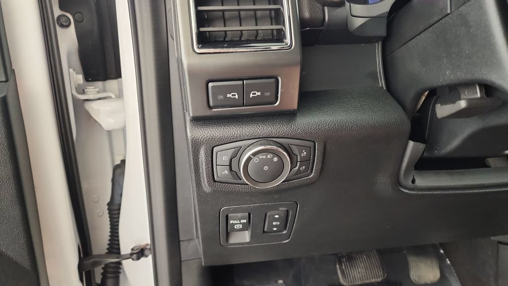 Used 2020 Ford F150 Lariat AWD/4WD image 15