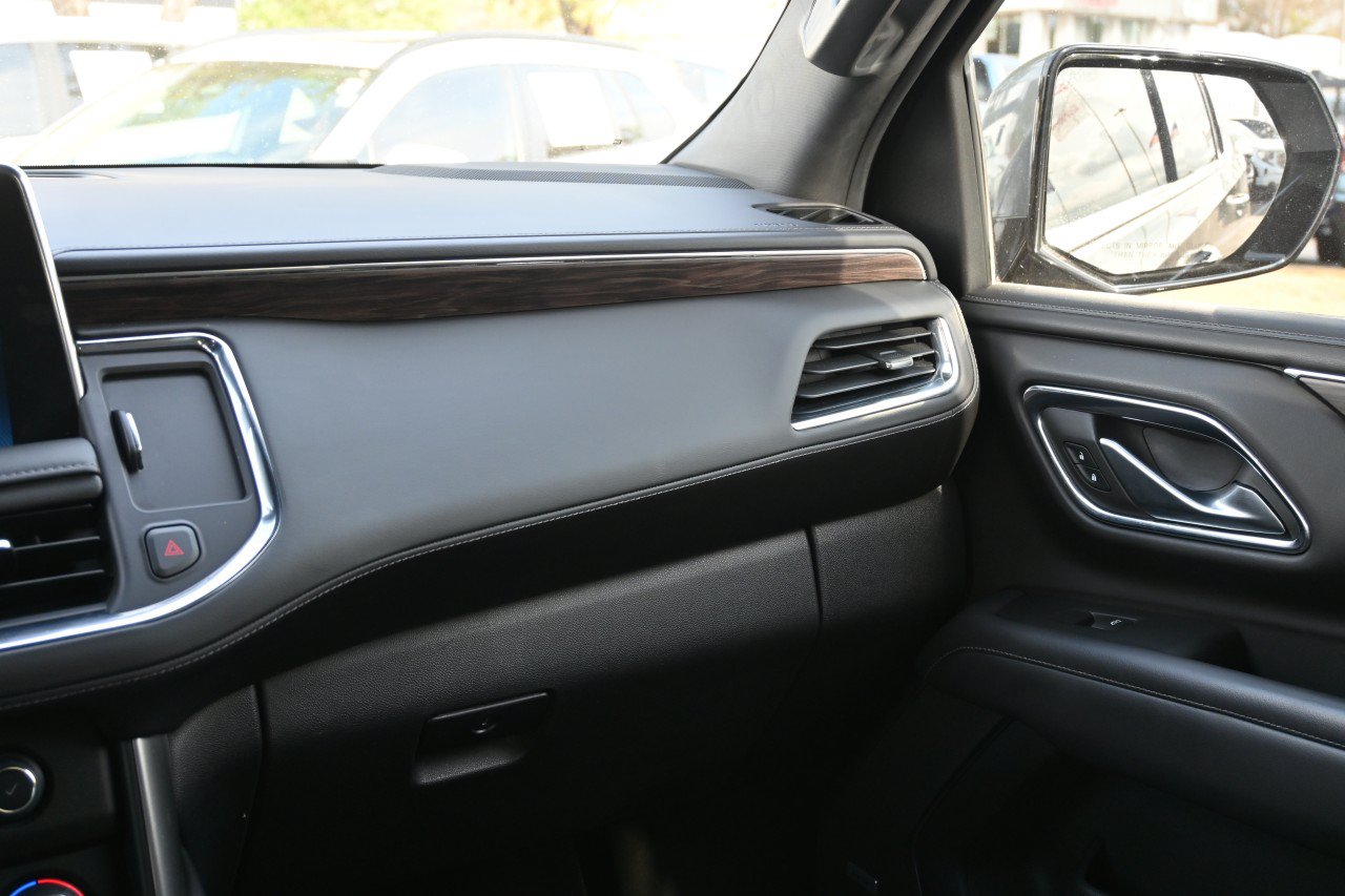 Used 2022 Chevrolet Tahoe LT w/ Luxury Package RWD image 8