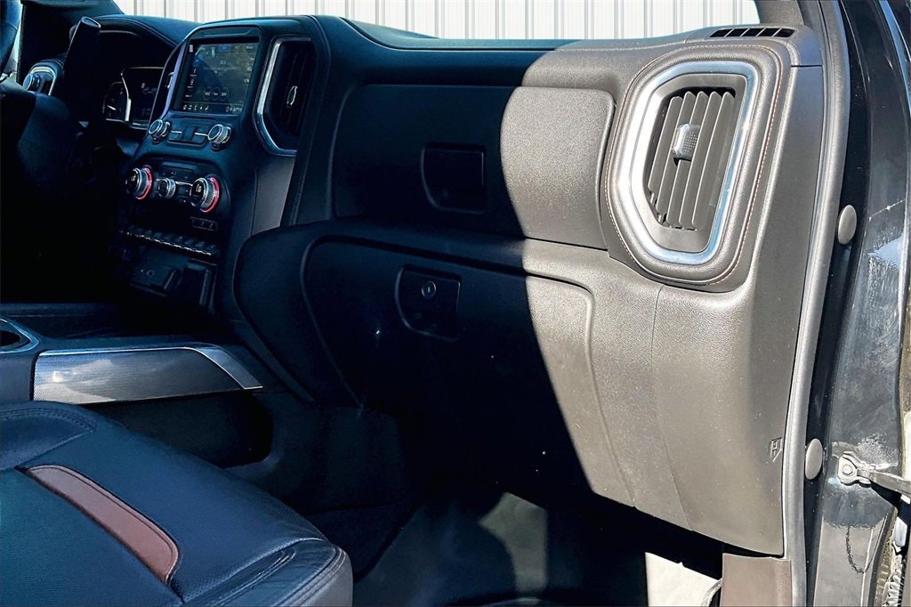 Used 2021 GMC Sierra 2500 AT4 w/ AT4 Premium Plus Package image 13