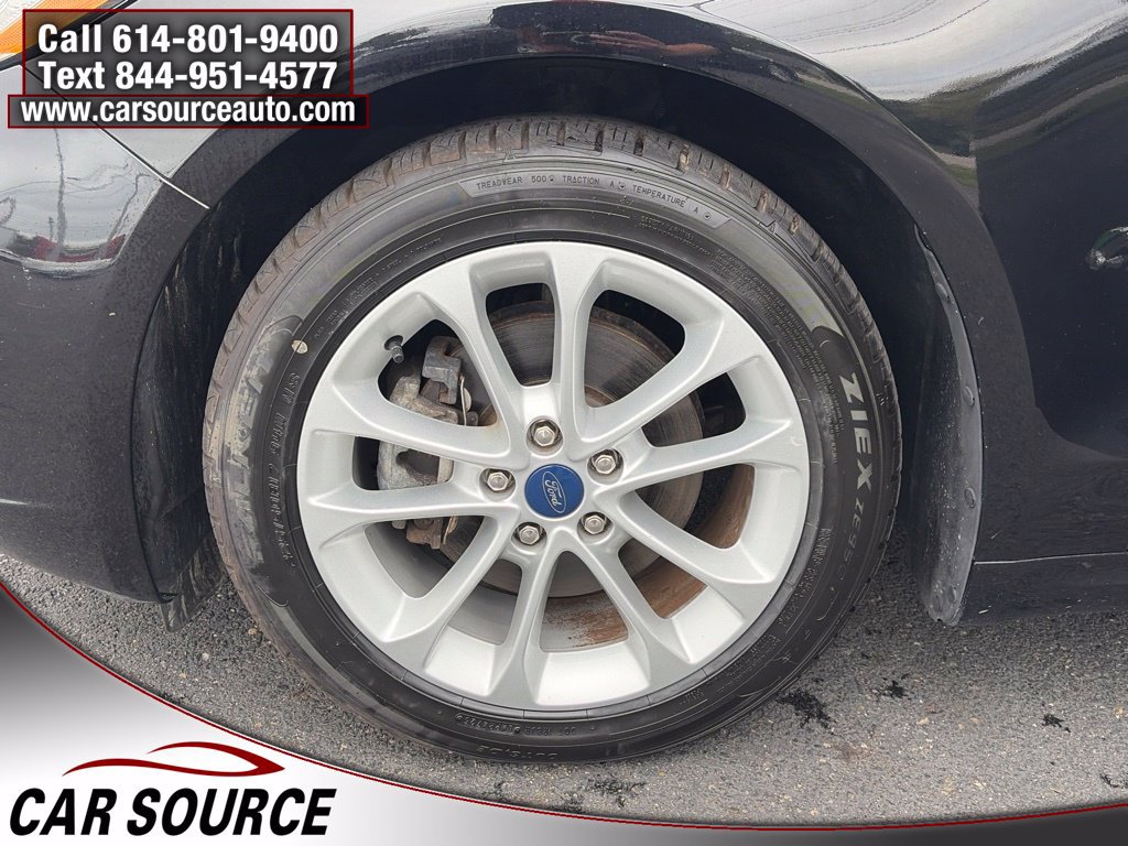 Used 2019 Ford Fusion SE FWD image 24