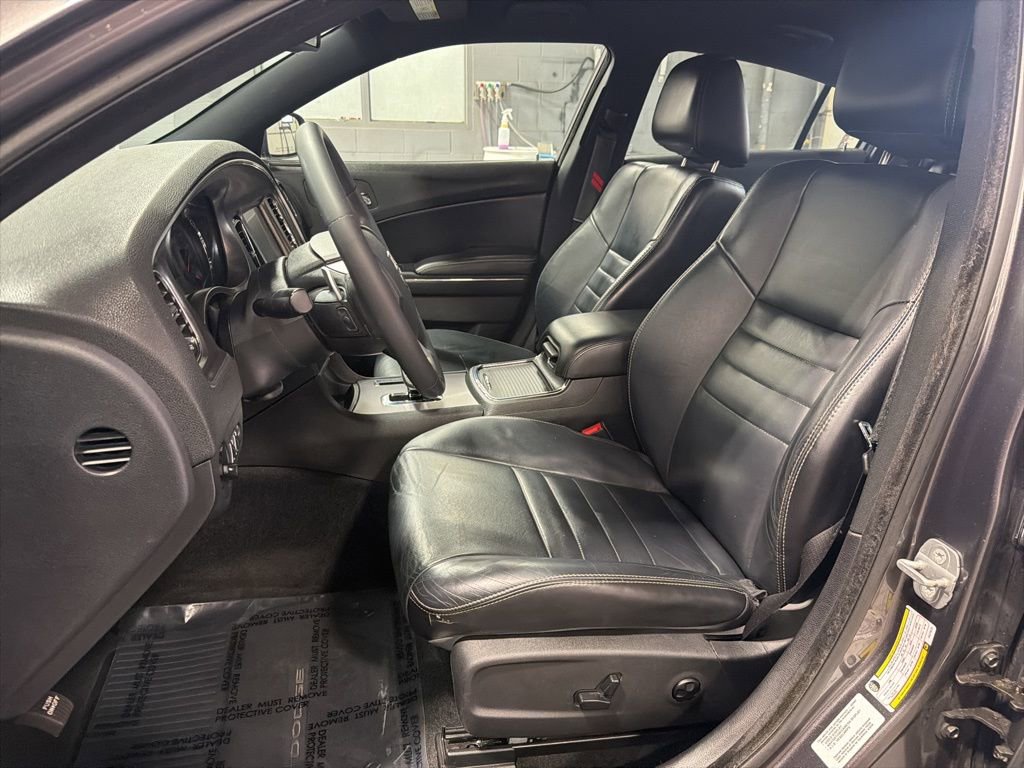 Used 2014 Dodge Charger SXT Plus RWD image 14