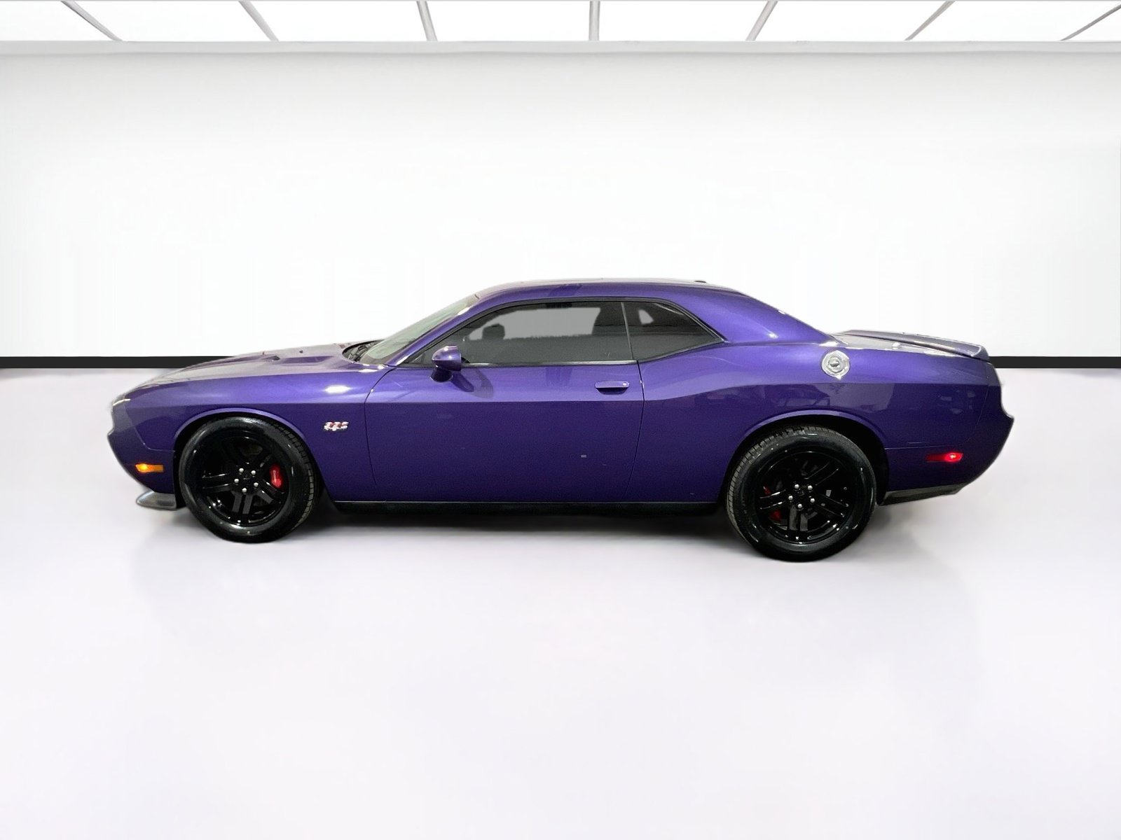 Used 2014 Dodge Challenger SRT8 RWD image 21