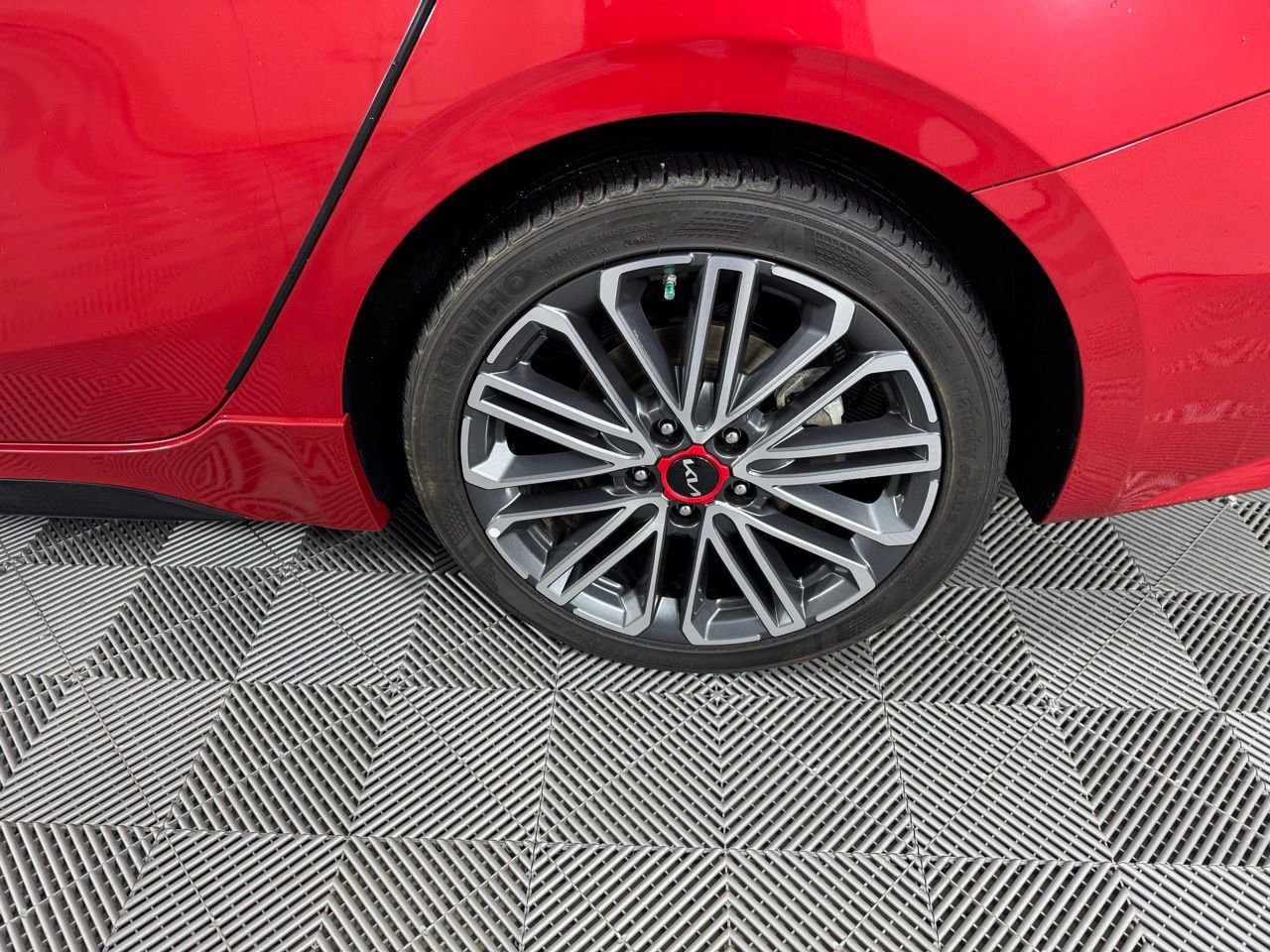 Used 2024 Kia Forte GT image 32