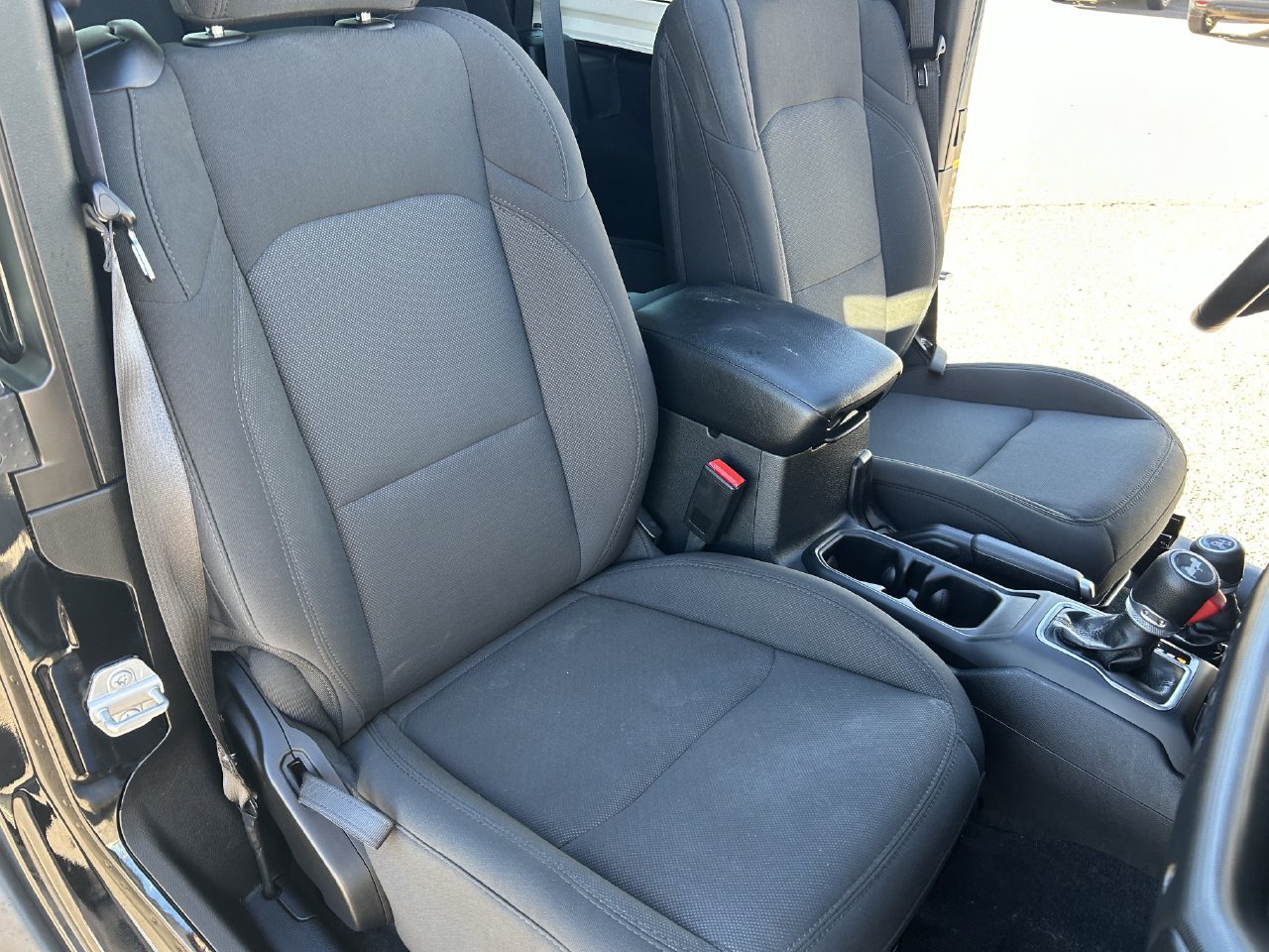 Used 2023 Jeep Wrangler Sport AWD/4WD image 11