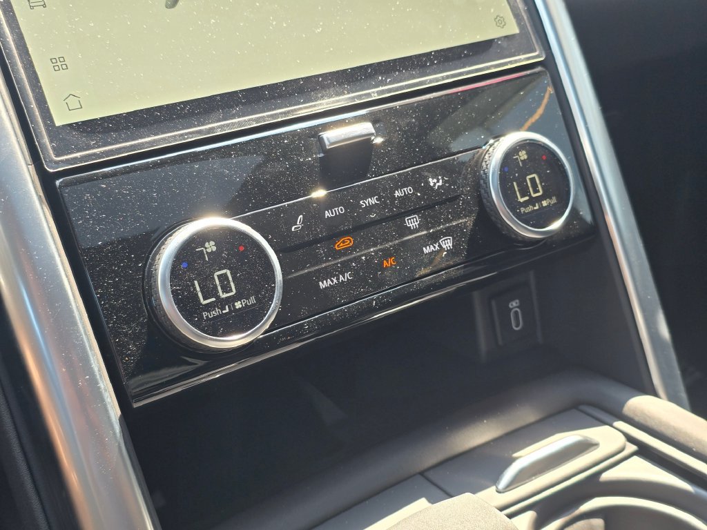 New 2026 Land Rover Discovery S AWD/4WD image 26