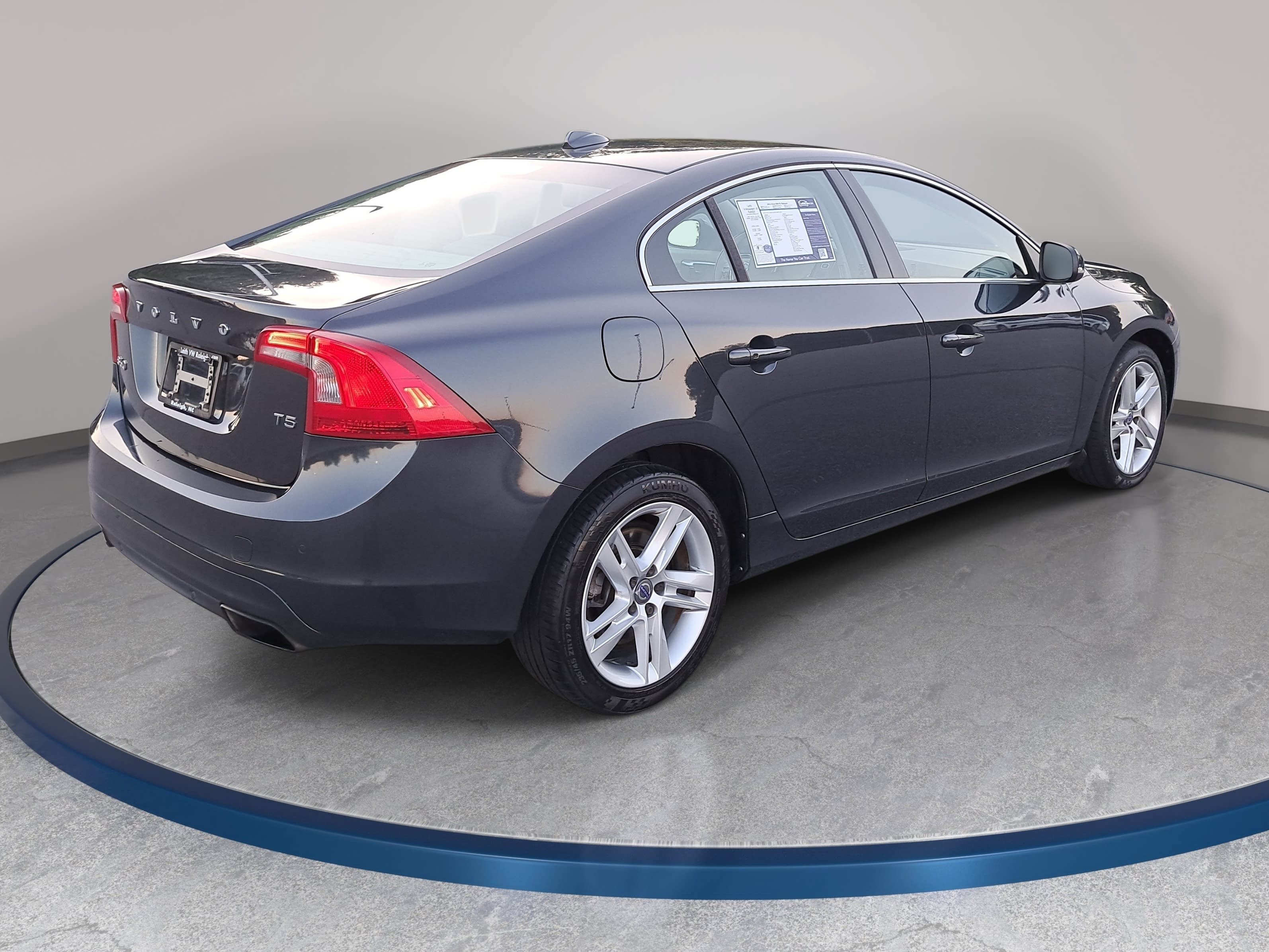 Used 2015 Volvo S60 T5 Platinum FWD image 5