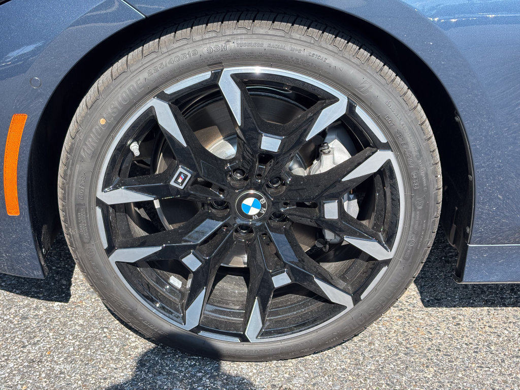 New 2026 BMW 330i xDrive Sedan w/ M Sport Package AWD/4WD image 8