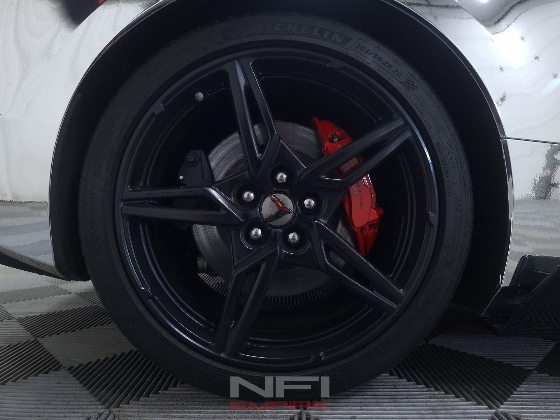 Used 2024 Chevrolet Corvette Stingray Premium Conv w/ Z51 Performance Package RWD image 37