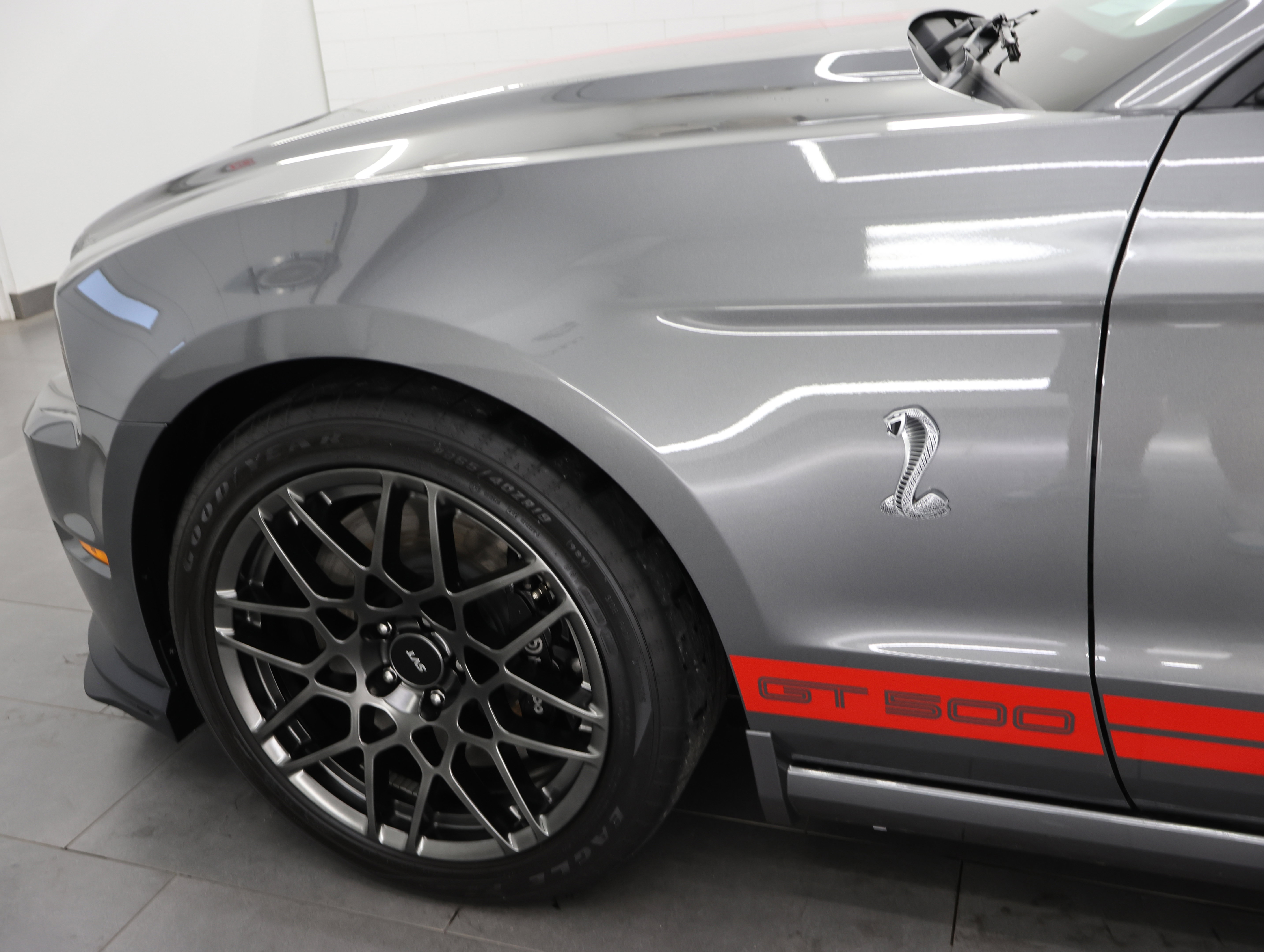 Used 2013 Ford Mustang Shelby GT500 RWD image 36