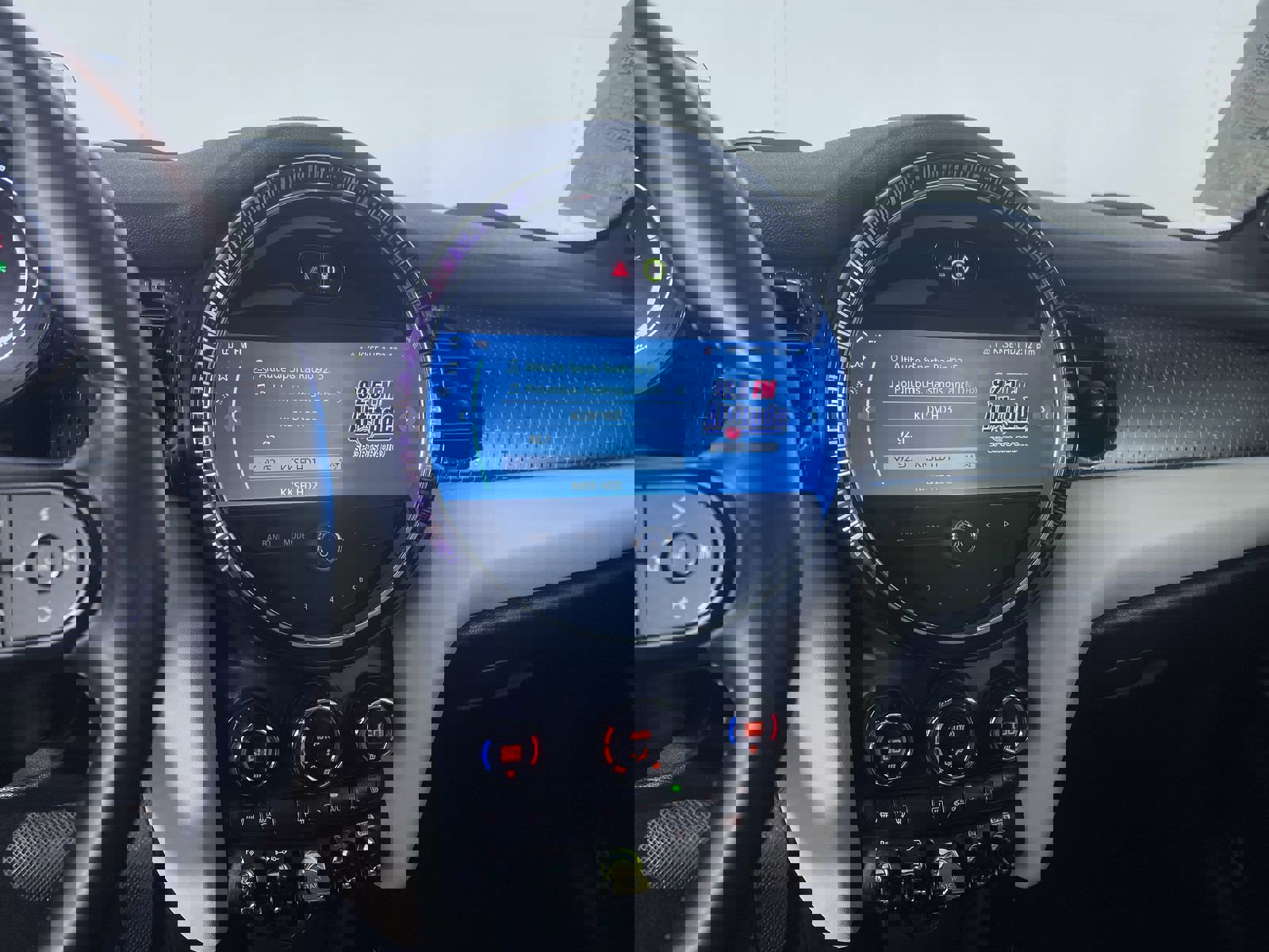 Used 2022 MINI Cooper SE image 19