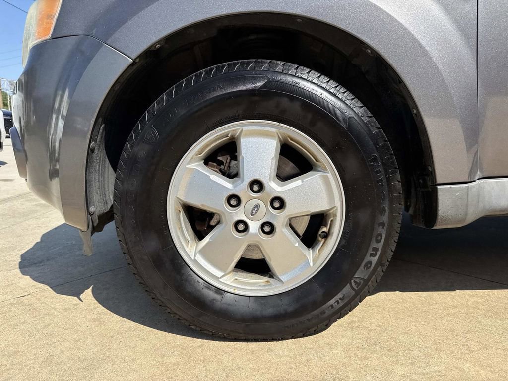 Used 2011 Ford Escape XLT image 5