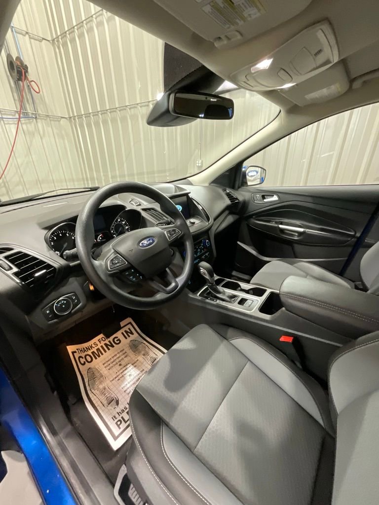 Used 2019 Ford Escape SE image 9