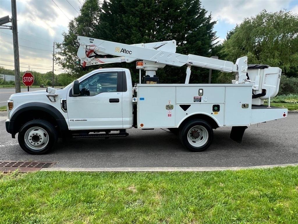 Used 2018 Ford F550 2WD Regular Cab Super Duty w/ Snow Plow Prep Package image 8