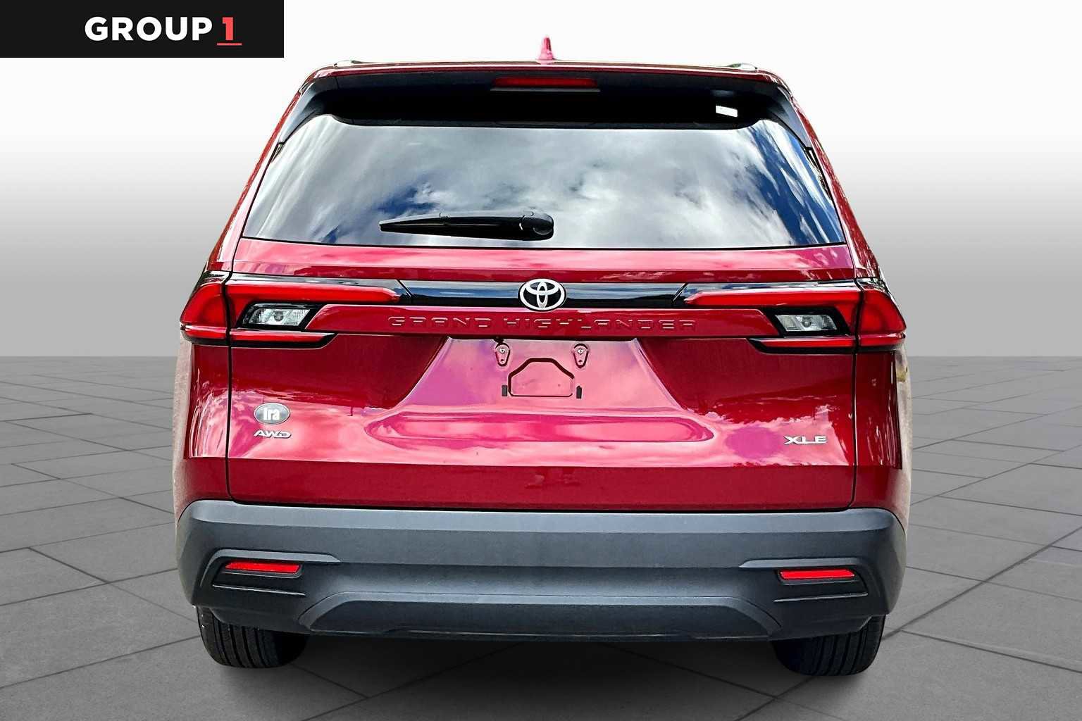 Used 2024 Toyota Grand Highlander XLE image 7