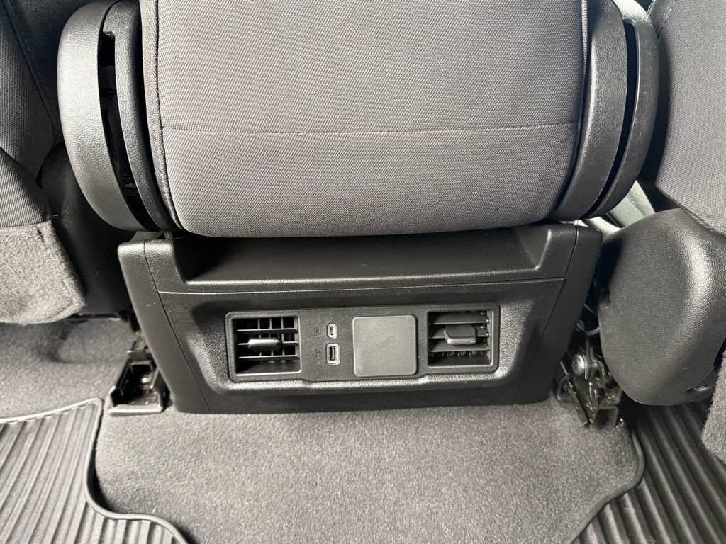 Used 2024 Chevrolet Silverado 1500 Custom AWD/4WD image 22
