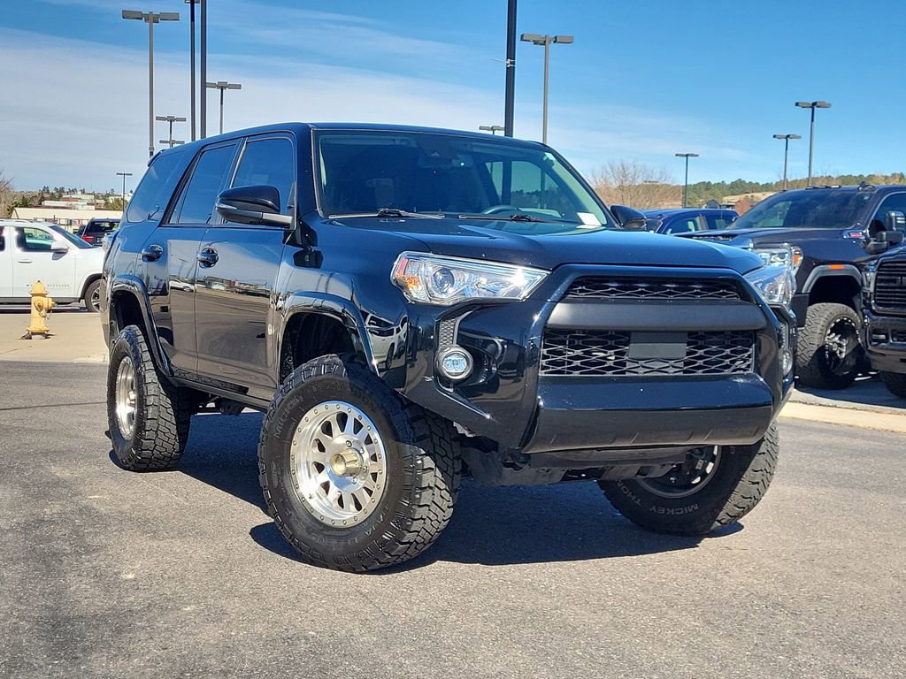 Used 2021 Toyota 4Runner SR5 Premium image 2