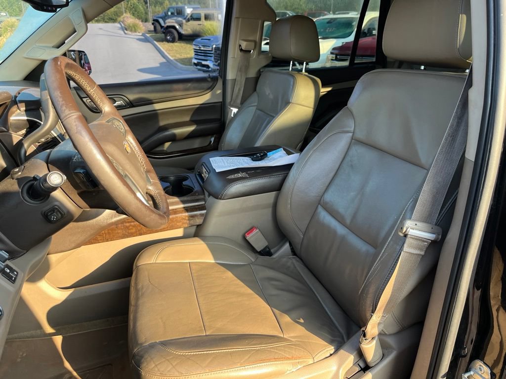 Used 2015 Chevrolet Tahoe LT w/ Luxury Package RWD image 7