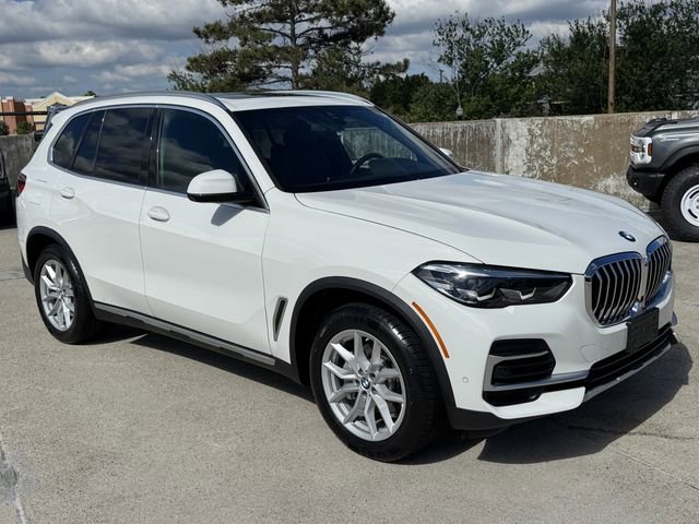 Used 2023 BMW X5 xDrive40i w/ Premium Package AWD/4WD image 6