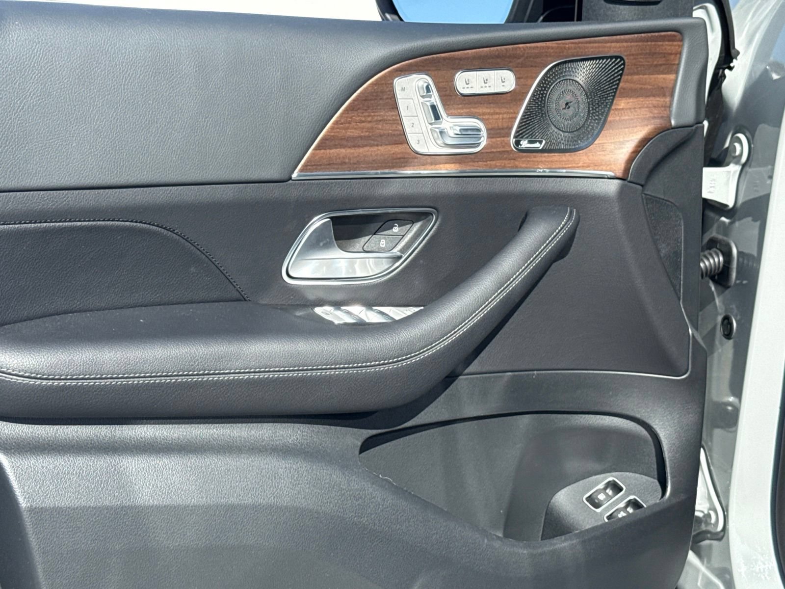 New 2026 Mercedes-Benz GLE 450e 4MATIC image 15