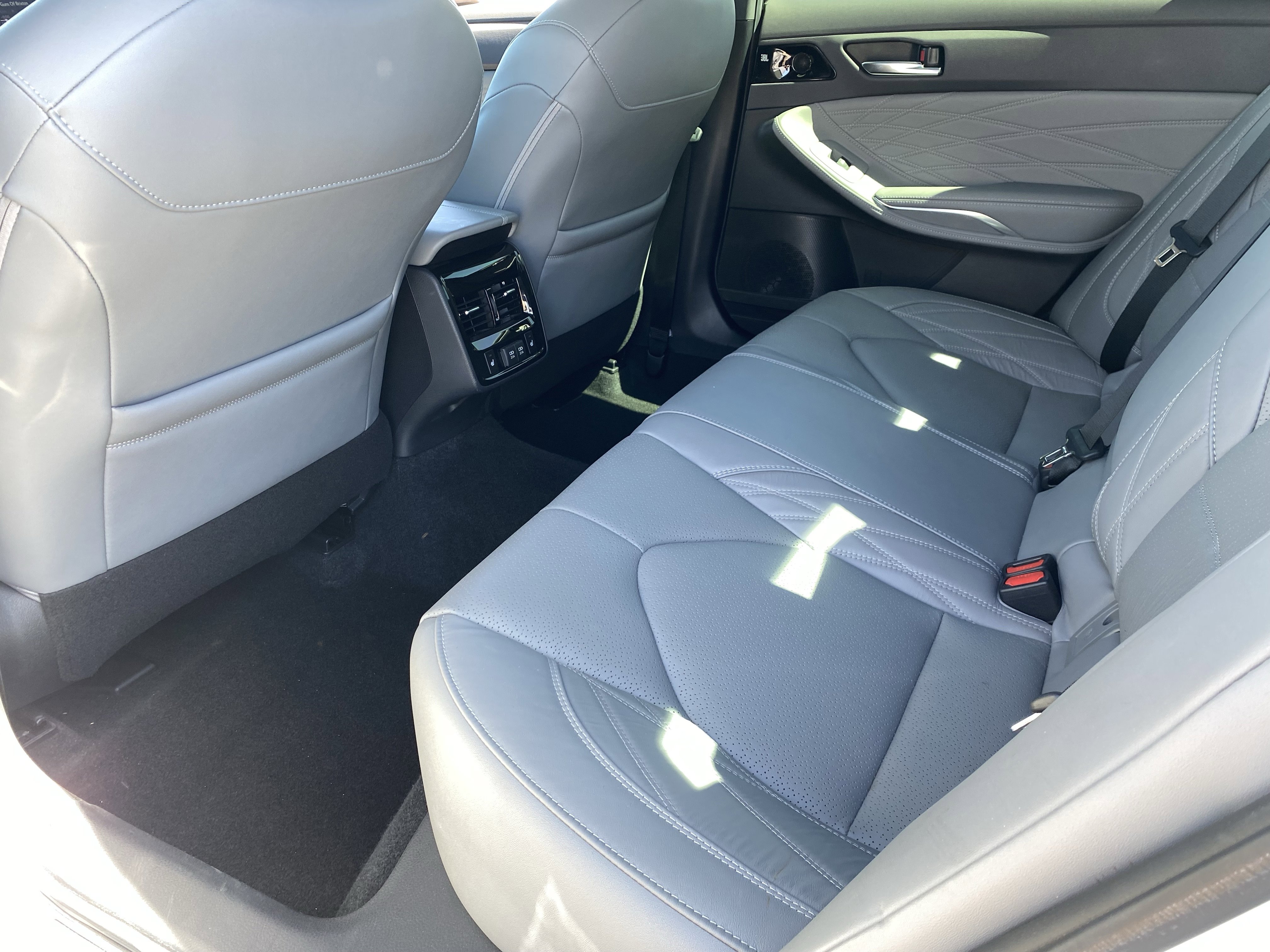 Used 2020 Toyota Avalon Limited w/ Advanced Safety Package FWD image 14