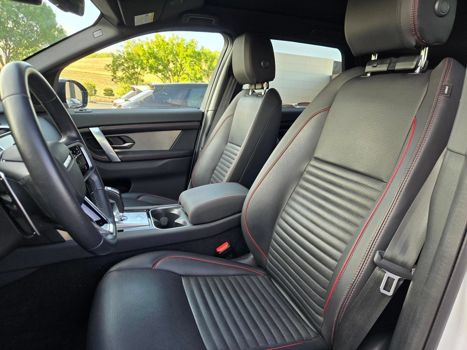 Used 2023 Land Rover Discovery Sport SE R-Dynamic AWD/4WD image 20