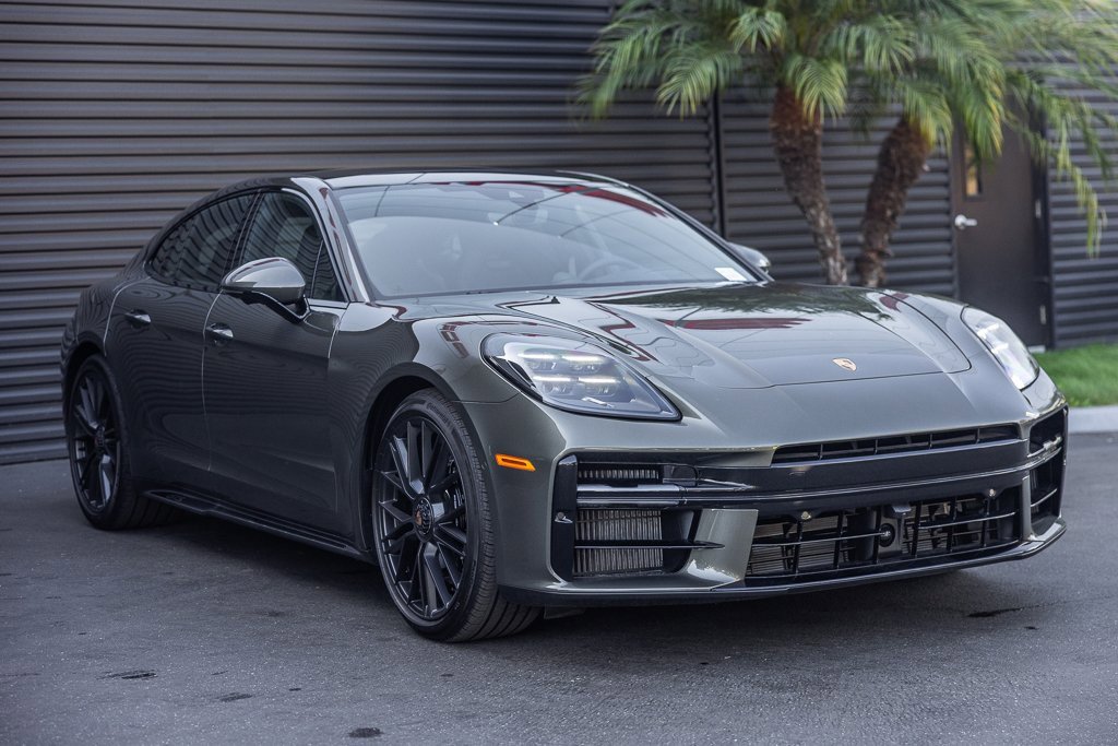 Certified 2025 Porsche Panamera GTS image 6