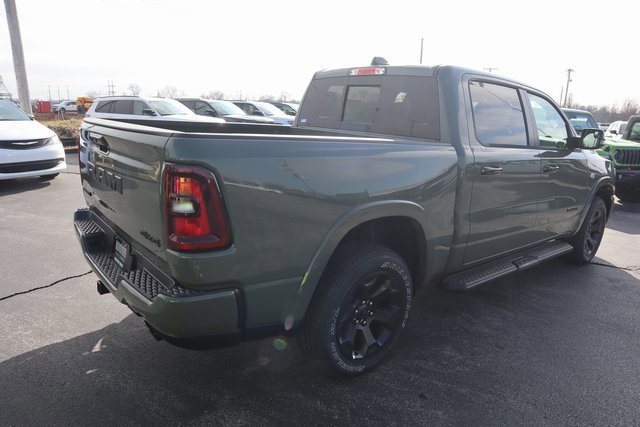 New 2026 RAM 1500 4x4 Crew Cab image 23