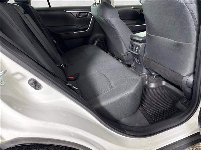 Used 2023 Toyota RAV4 LE AWD/4WD image 15