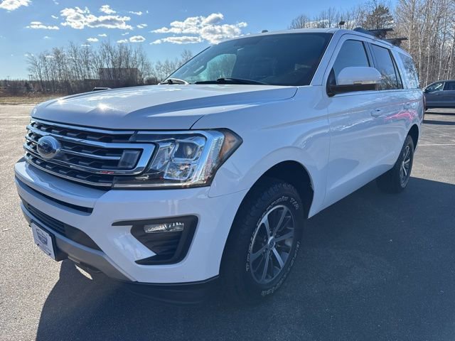 Used 2019 Ford Expedition XLT w/ Equipment Group 201A AWD/4WD image 3