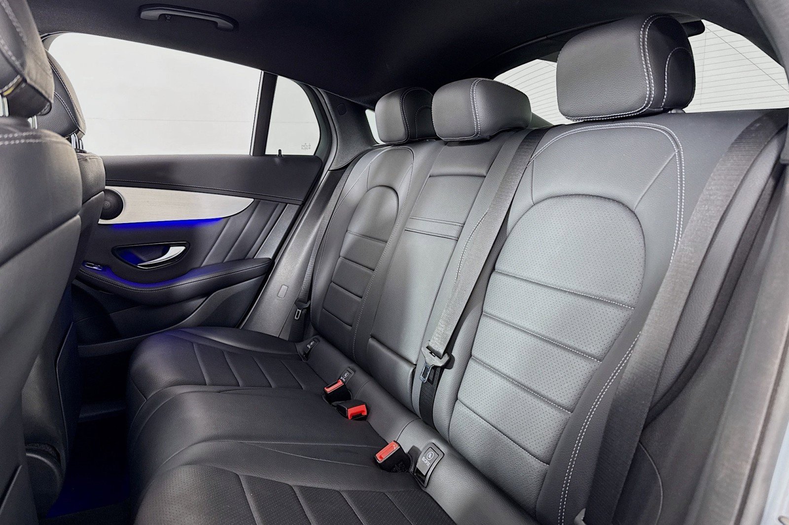 Used 2022 Mercedes-Benz GLC 300 4MATIC Coupe image 7
