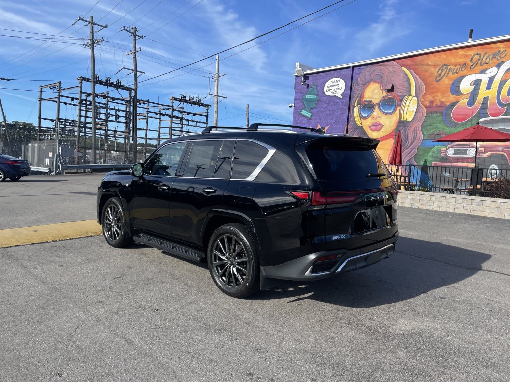 Used 2024 Lexus LX 600 F Sport AWD/4WD image 3