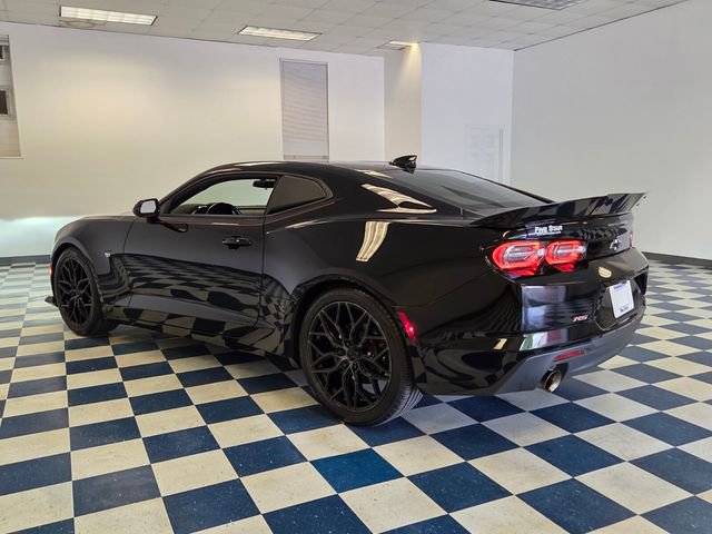 Used 2021 Chevrolet Camaro LT w/ RS Package RWD image 5