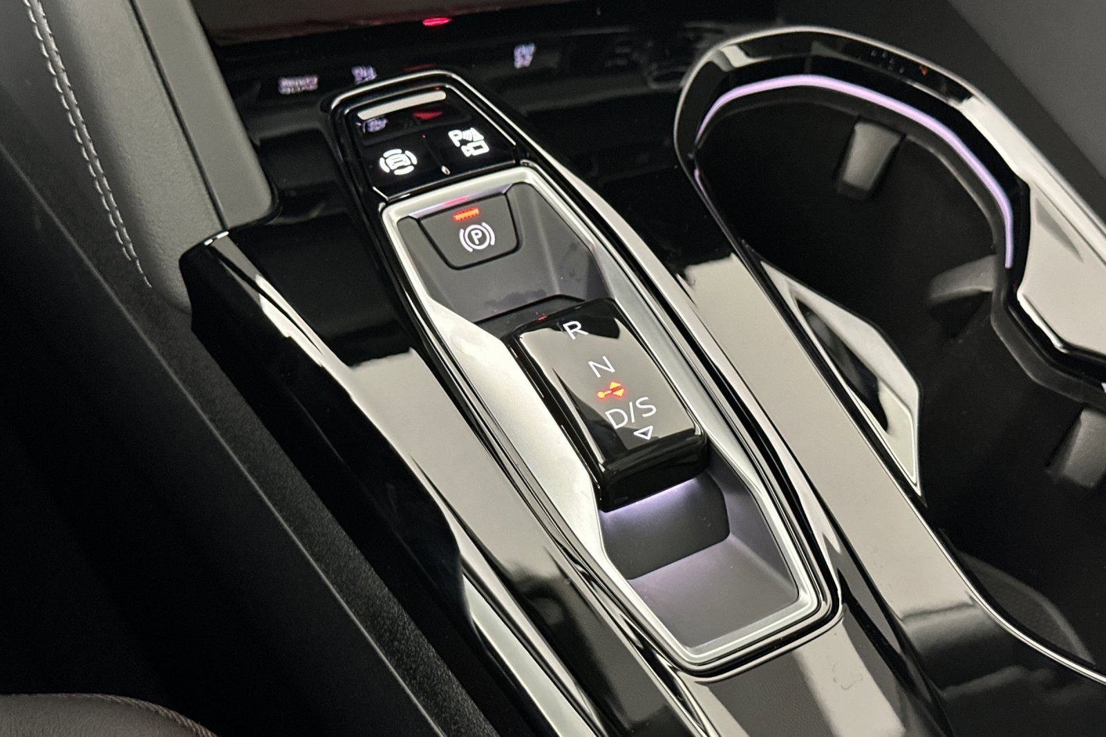 New 2025 Audi Q5 Premium Plus image 21