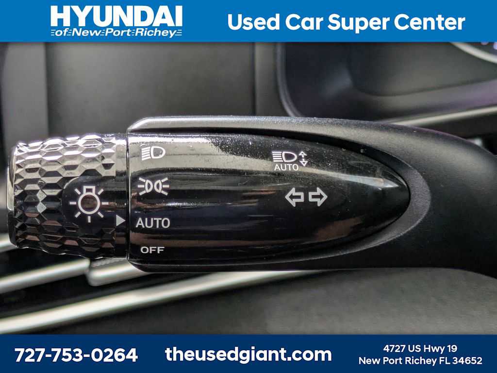 Certified 2023 Hyundai Elantra SEL image 26