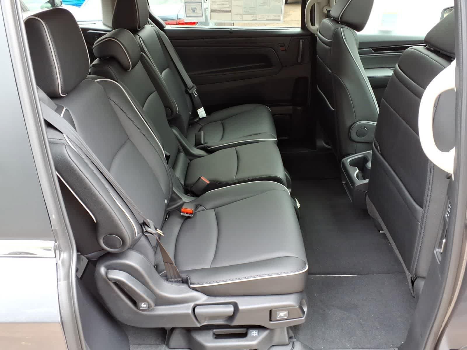 New 2026 Honda Odyssey Touring image 12